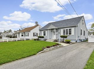 84 Chesterfield Ave, Springfield, MA 01118