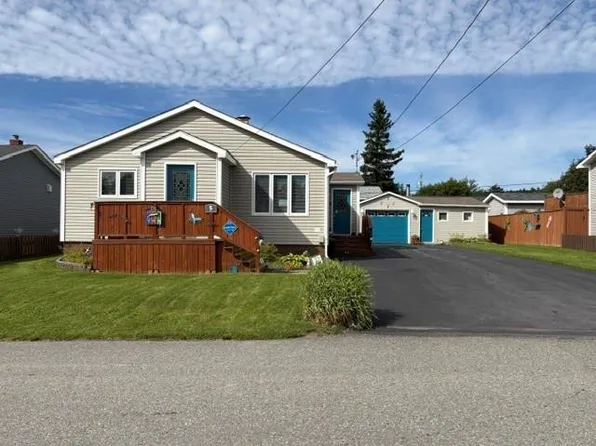 5 White's Avenue, Stephenville, NL A2N1M2
