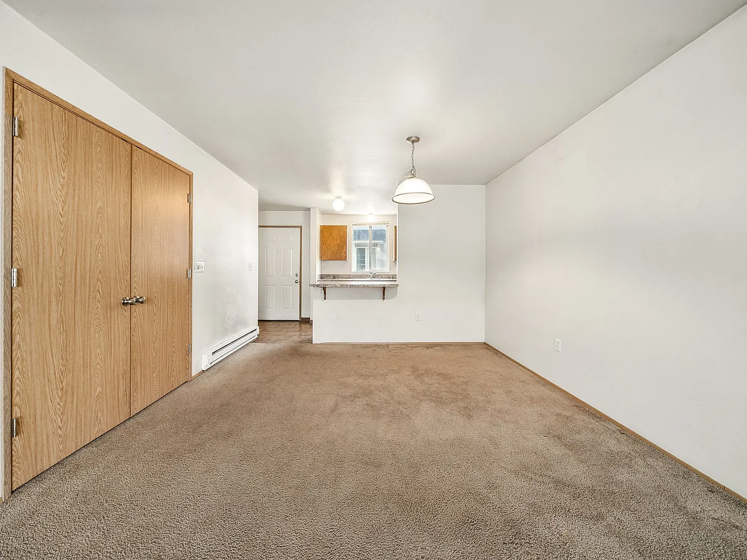 Well maintained 3 bedroom — Photo 4