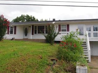 83 County House Cir, Carthage, TN 37030