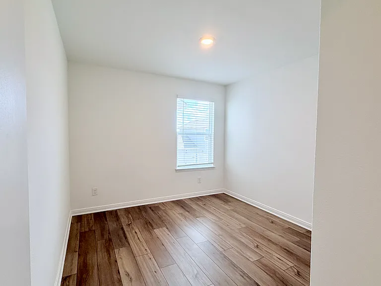 10838 Emerick St — Photo 13