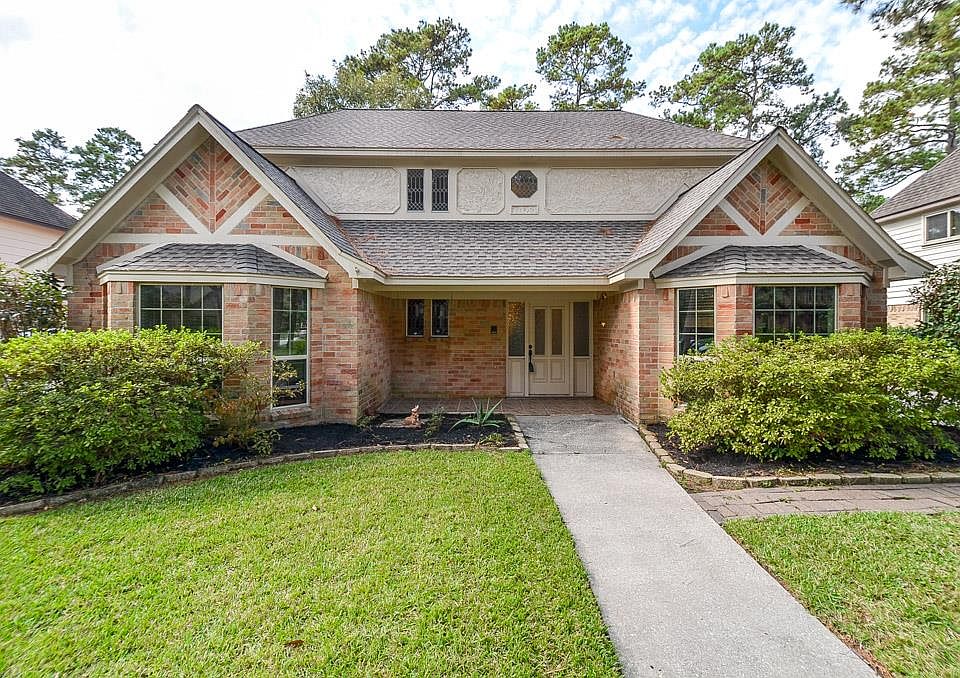 2nd image of 14615 Carols Way Dr