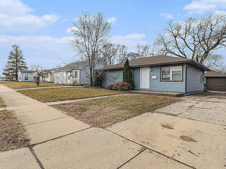 6742 Leland Ave — Photo 14