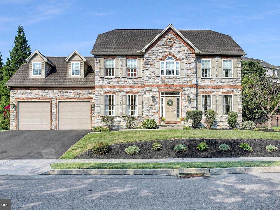 1st image of 492 Francis Dr