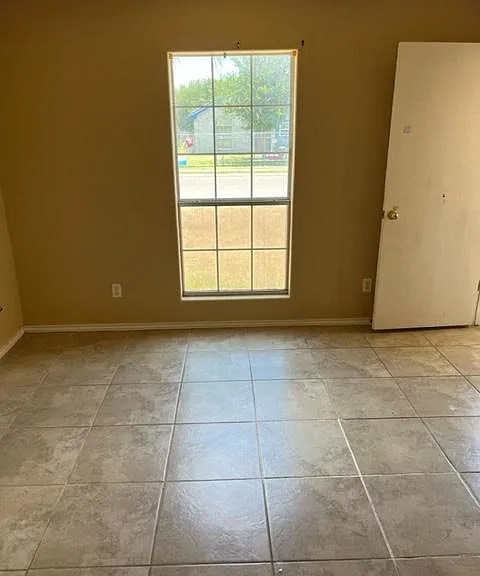 404 Habanero Dr — Photo 10