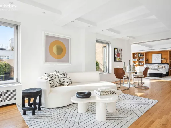 1 5th Avenue image 9 of 21