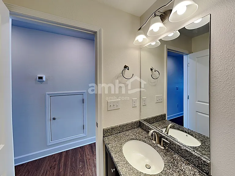 4708 Windy Hammock Way — Photo 17