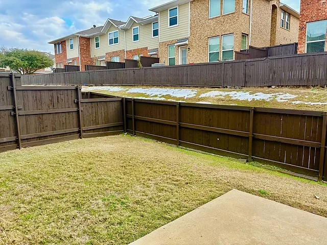 4654 Penelope Ln — Photo 25