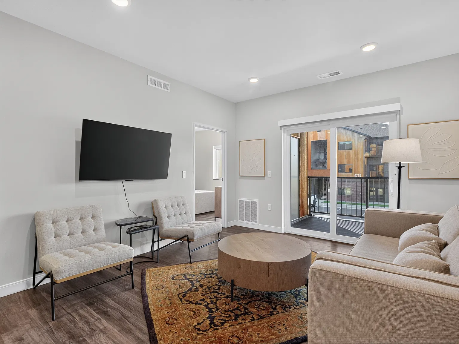 Confluence Apartments — Photo 4