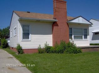 22443 Wilmot Ave, Eastpointe, MI 48021
