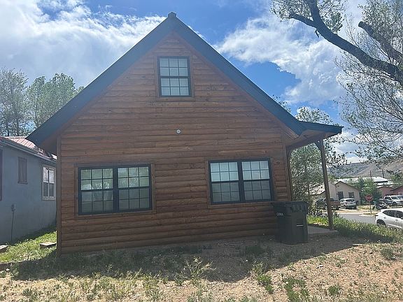 2nd image of 101 Wright Ln