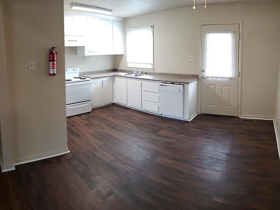 3rd image of 116 Lanier Dr APT 2