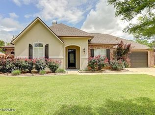 106 Anslem Dr, Youngsville, LA 70592