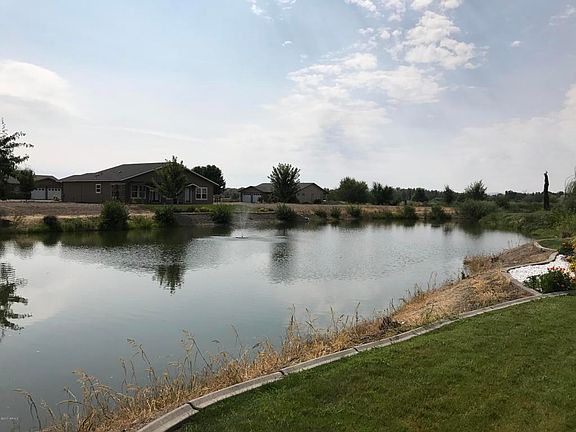 4th image of 707 Kachess Ln