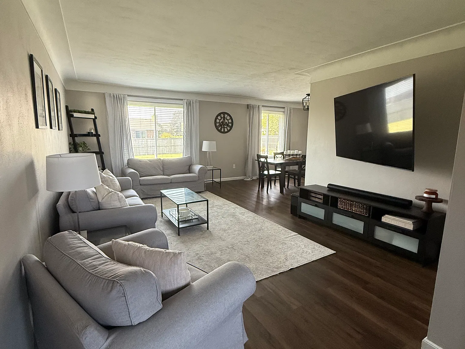 4 bed, 2.5 bath, 2205 sqft, $2,800 — Photo 3