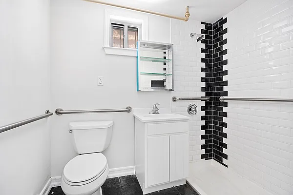 Rented by Ivey North LLC | media 10