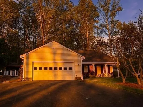 14791 Conway Dr, Manassas, VA 20112