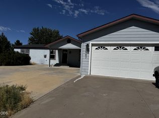 5947 Springcrest Way, Klamath Falls, OR 97603