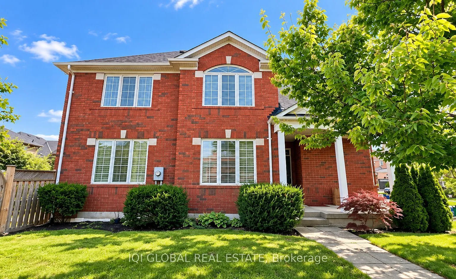 4 bed, $4,300 — Photo 1
