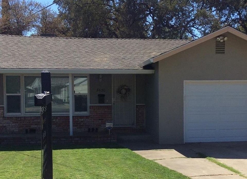 2nd image of 3430 Douglas St
