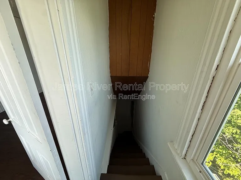 2336 Aragon St — Photo 13