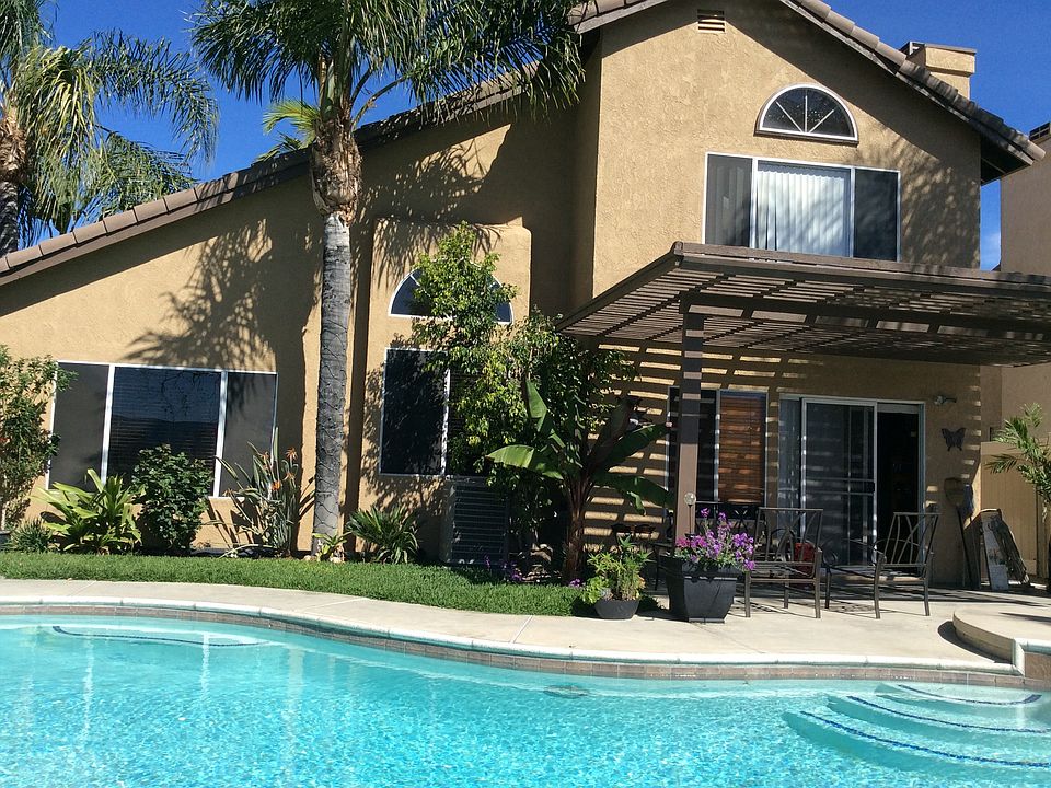 1st image of 382 Glacier Cir