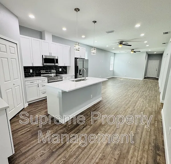 6073 Vermont Ave — Photo 5