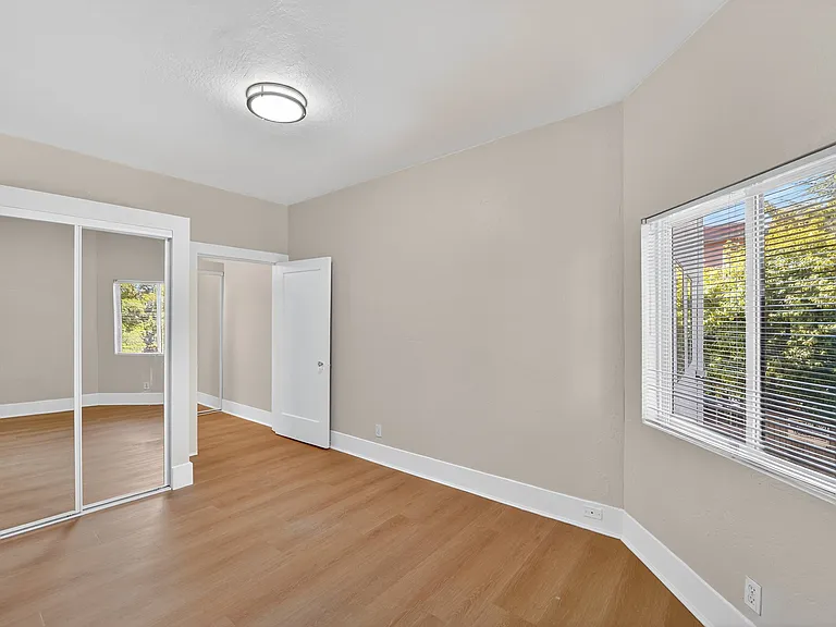 2620 Hillegass Ave. — Photo 10