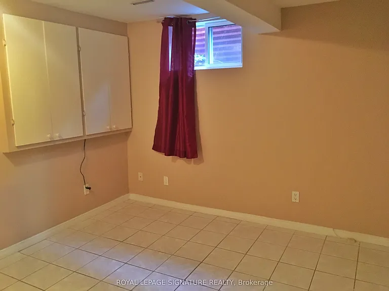 885 Runningbrook Dr #BASEMENT — Photo 4