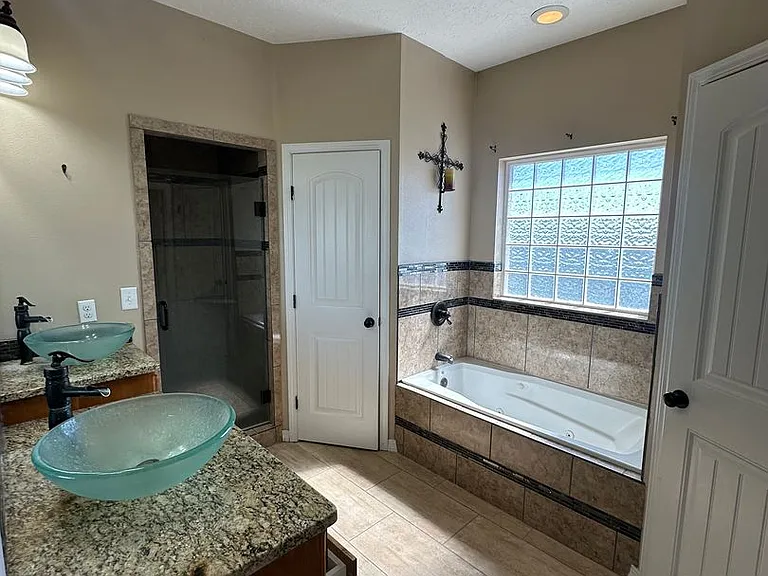 917 Almond Tree Ln — Photo 22
