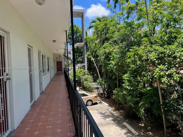 435 NE 121st St APT 207, North Miami, FL 33161
