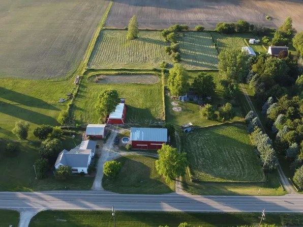 86 State Road 25, Mentone, IN 46539