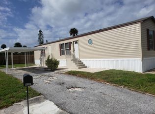 9105 High Point Dr, West Palm Beach, FL 33403