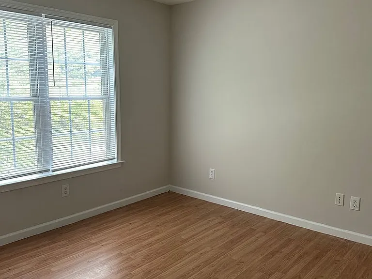 995 Biloxi Ave — Photo 7