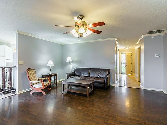 5th image of 860 Sugarcane Way