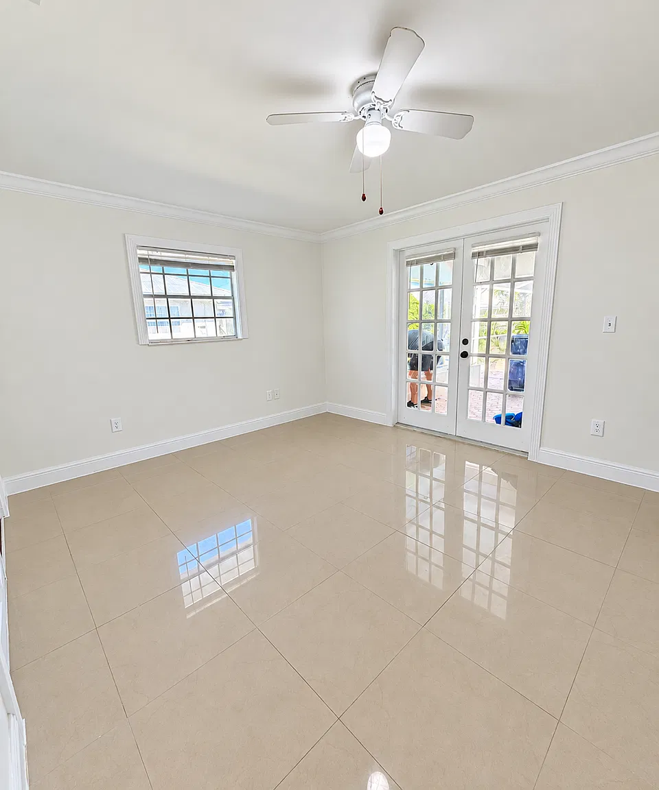 4 bed, 2163 sqft, $2,200 — Photo 2