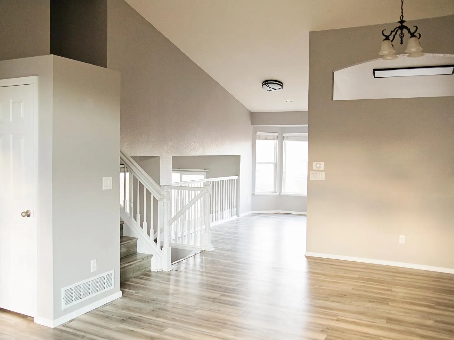 3 bed, 2.5 bath, 1813 sqft, $2,850 — Photo 4