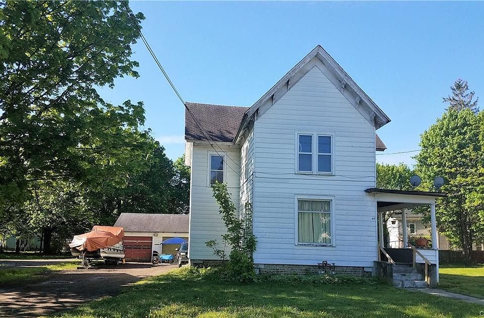 2nd image of 47 Union St