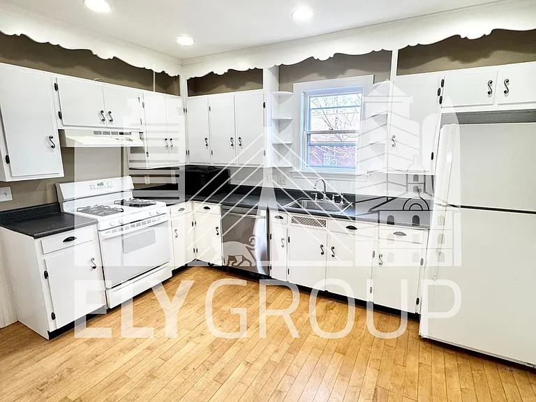 30 Spruce St #1 — Photo 10