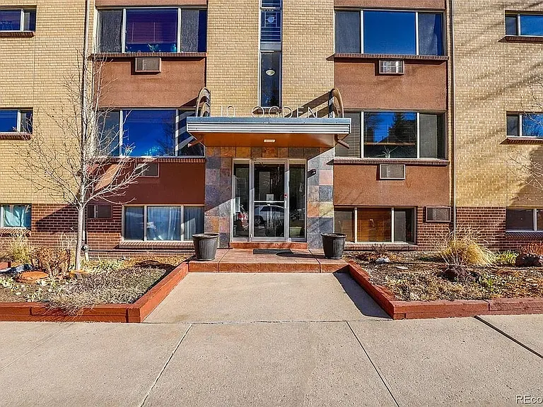 10 N Ogden St #203 — Photo 2