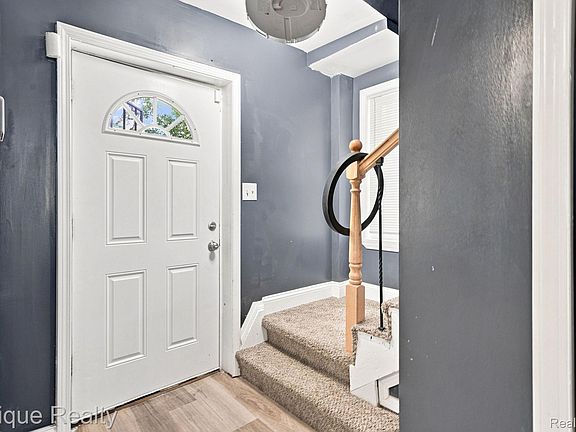 5th image of 17377 Pennington Dr