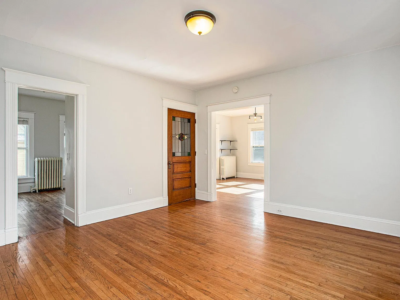 307 James Ave SE — Photo 3