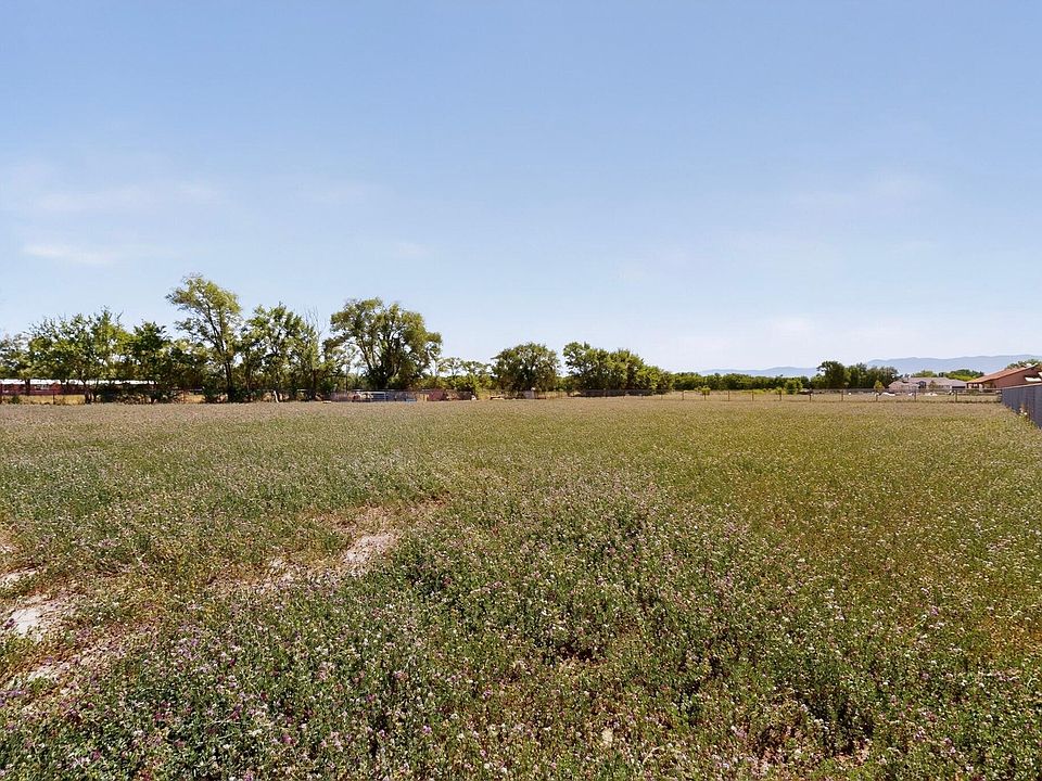 1st image of 7 Eli Ct