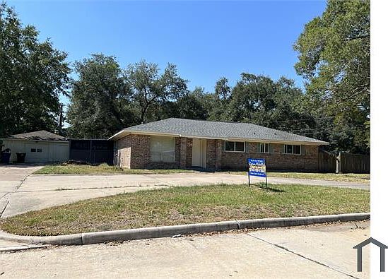 1st image of 1704 Laurel Oaks Dr