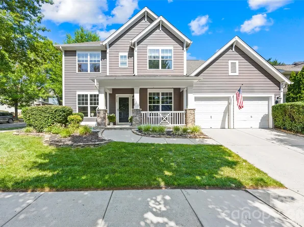 8703 Lake Pines Dr, Cornelius, NC 28031