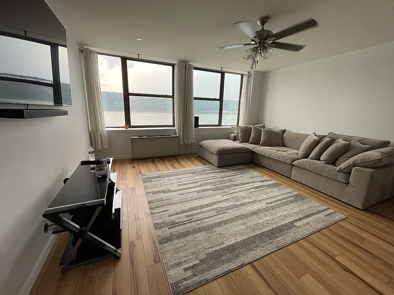 23 Water Grant St #8C — Photo 9