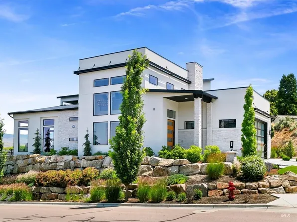 800 E Ashbourne Ln, Eagle, ID 83616