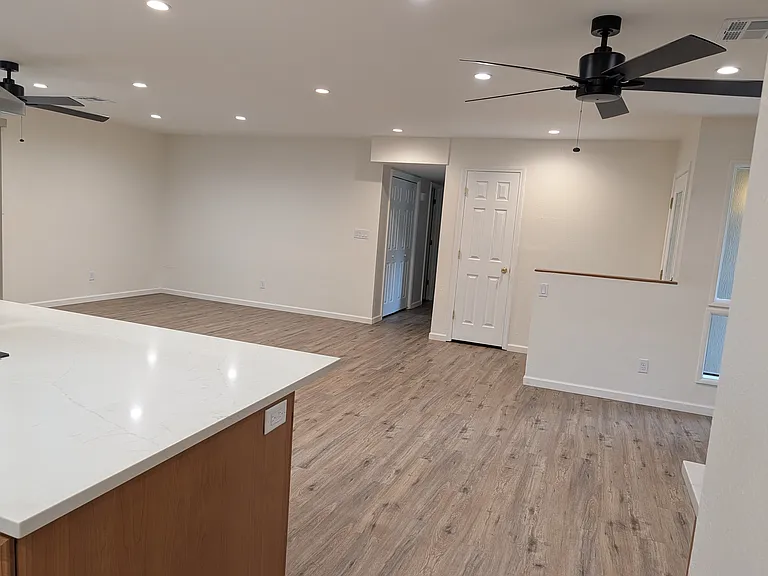 4350 N Country Club Dr — Photo 4
