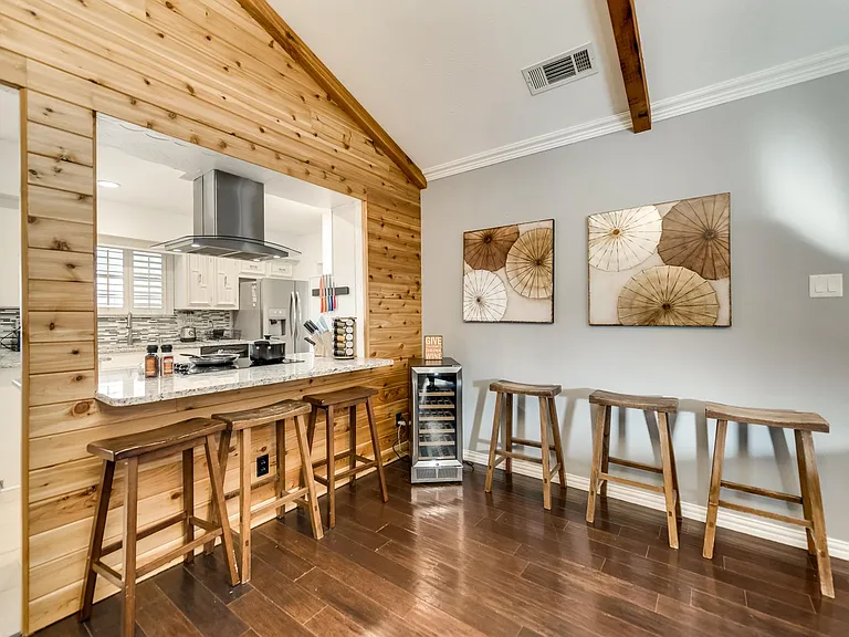16095 Longvista Dr — Photo 11