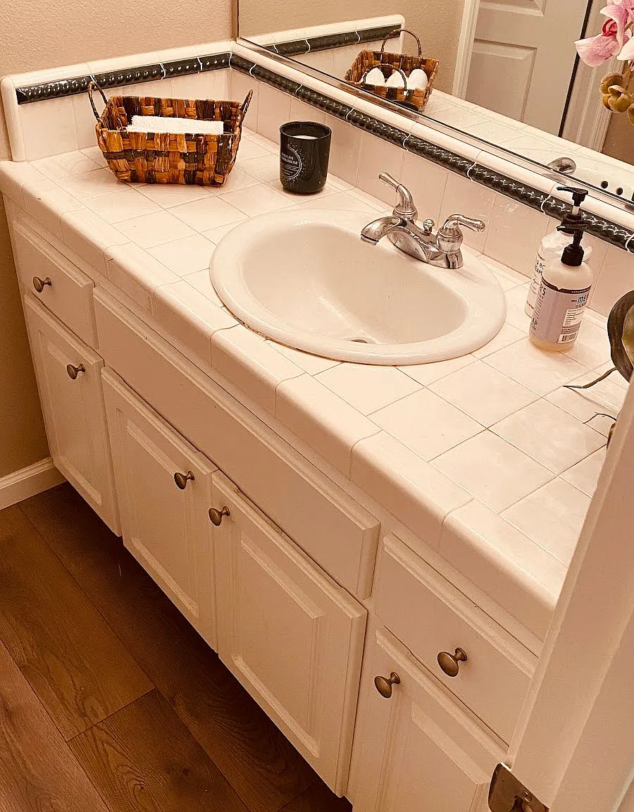 1 bed, 3064 sqft, $1,500 — Photo 2